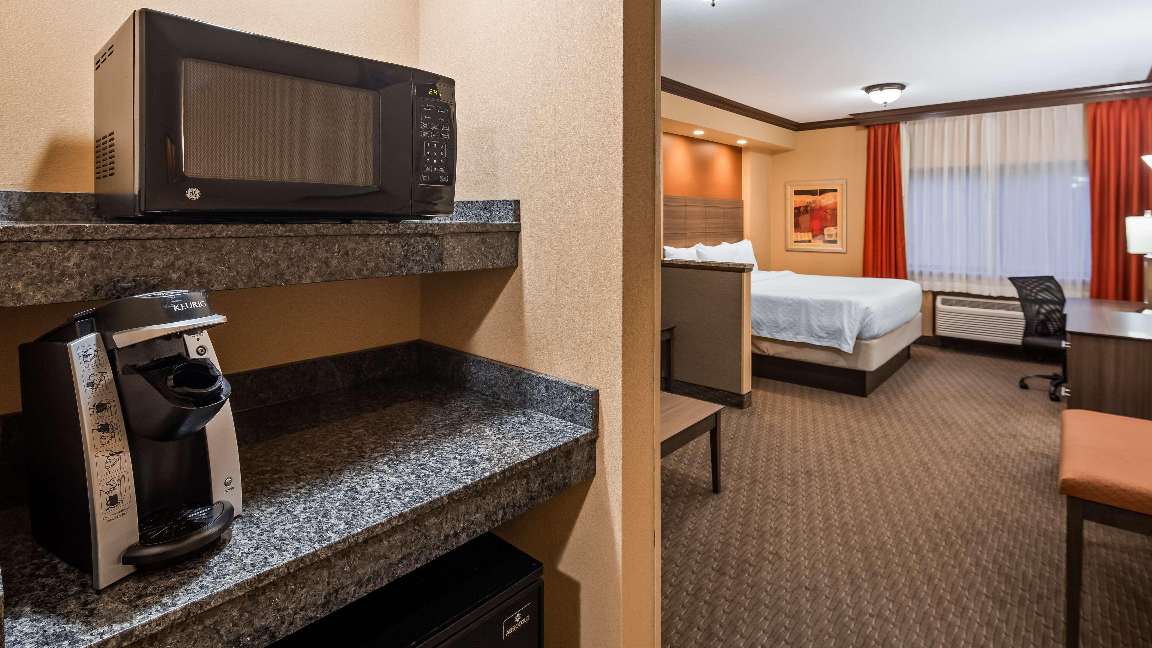 Best Western Plus North Canton Inn & Suites Exterior foto
