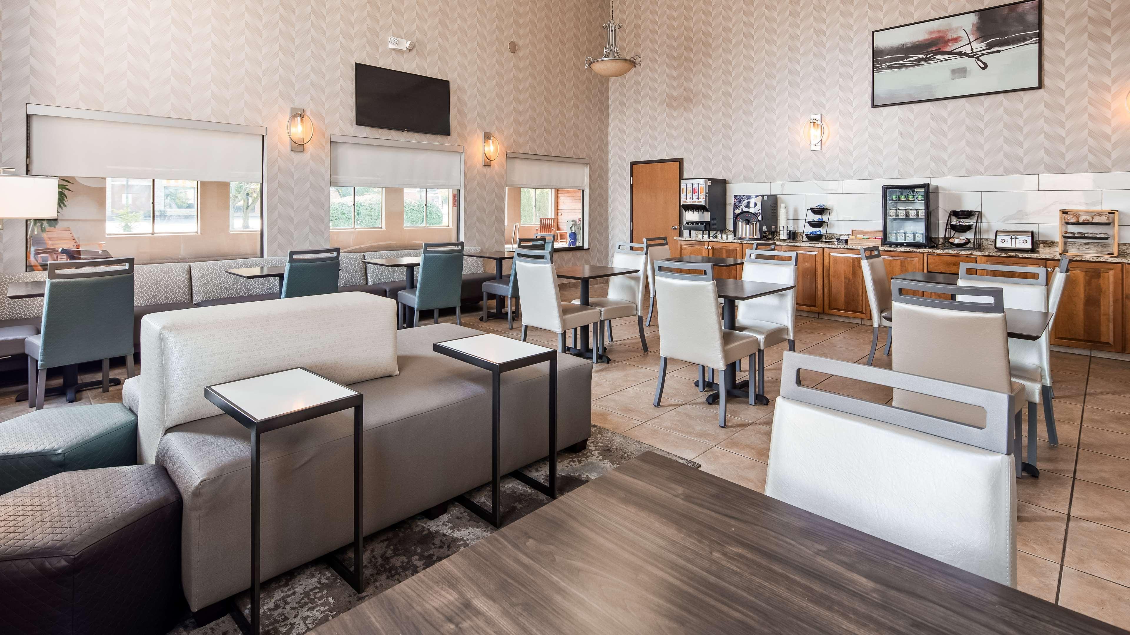 Best Western Plus North Canton Inn & Suites Exterior foto