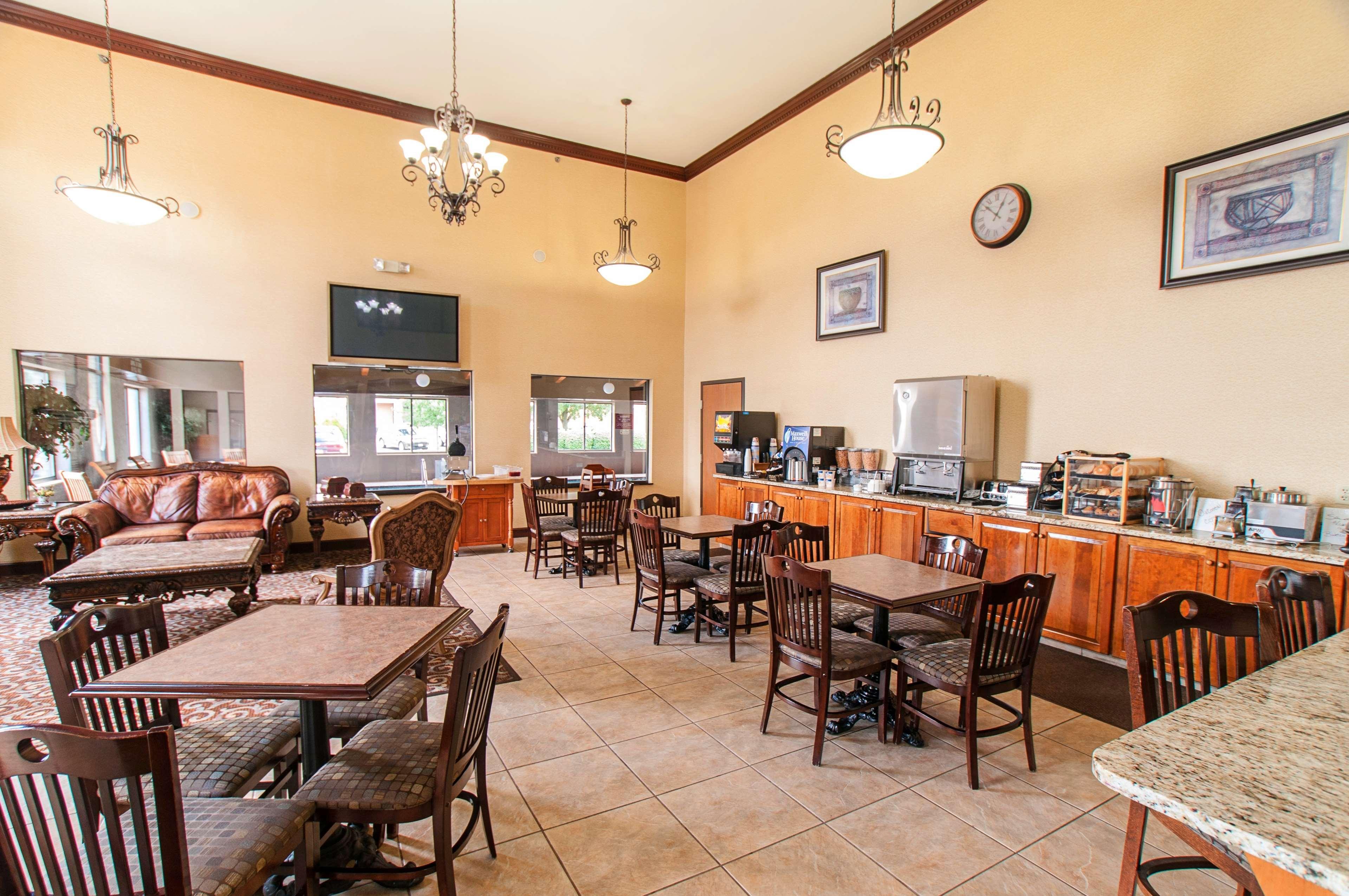 Best Western Plus North Canton Inn & Suites Exterior foto