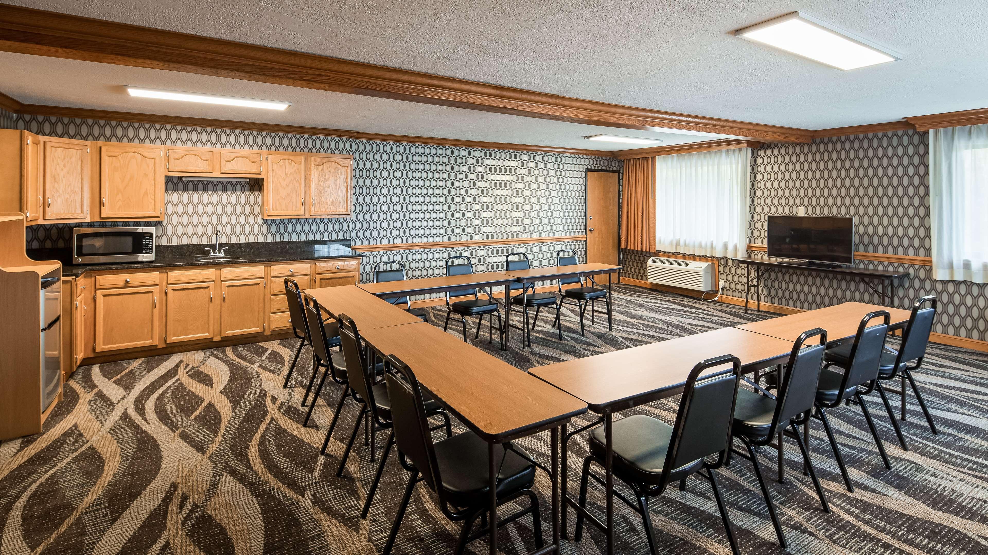 Best Western Plus North Canton Inn & Suites Exterior foto