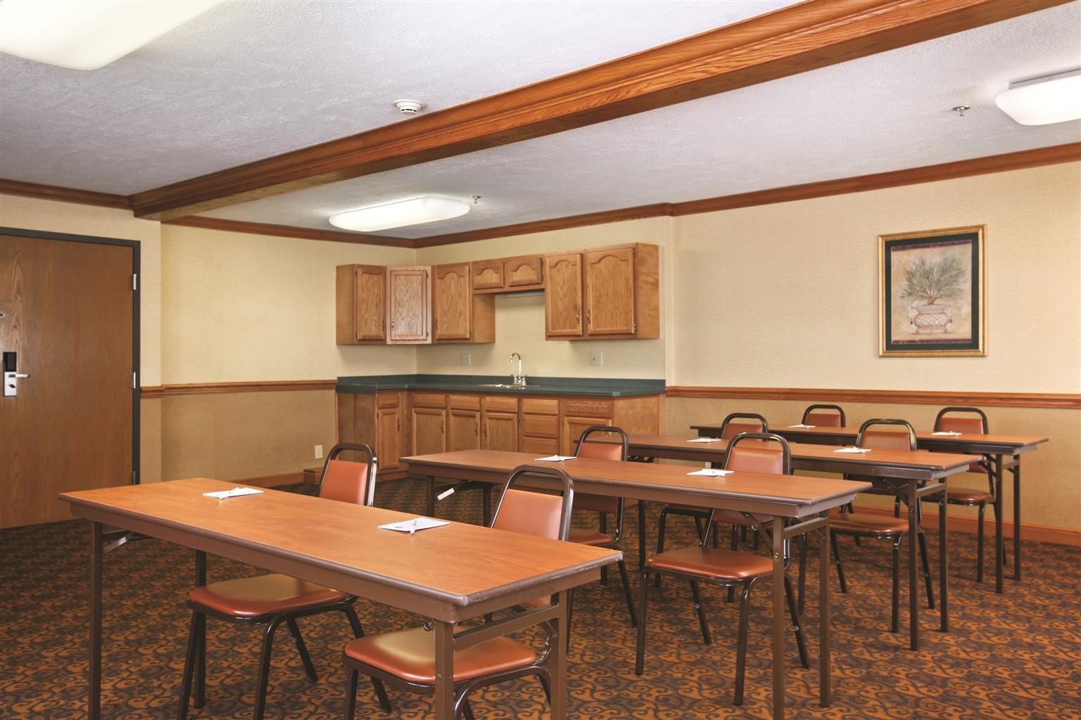 Best Western Plus North Canton Inn & Suites Exterior foto